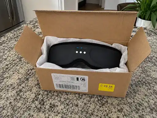 Aura Eye Mask unboxing image
