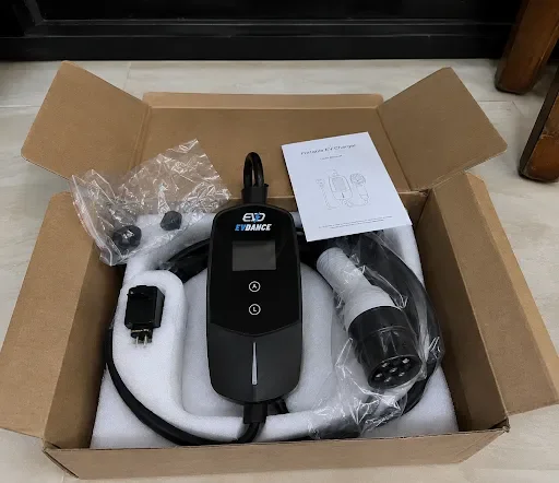 EVDANCE Charger Unboxing Image