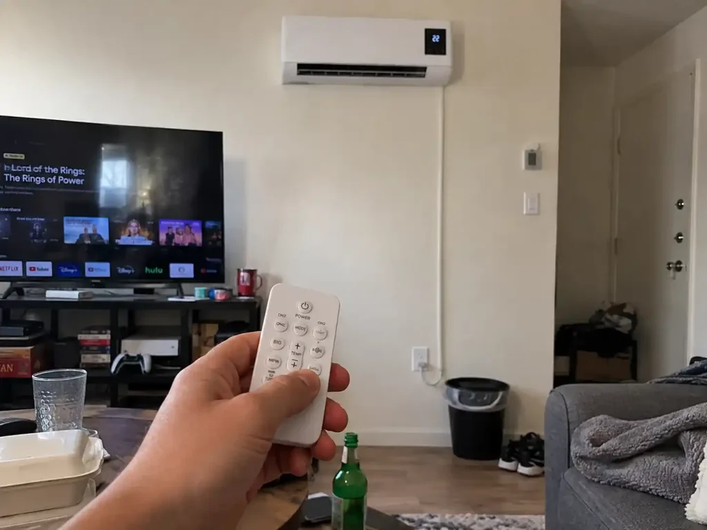 Life Gauge Breeze remote control in use
