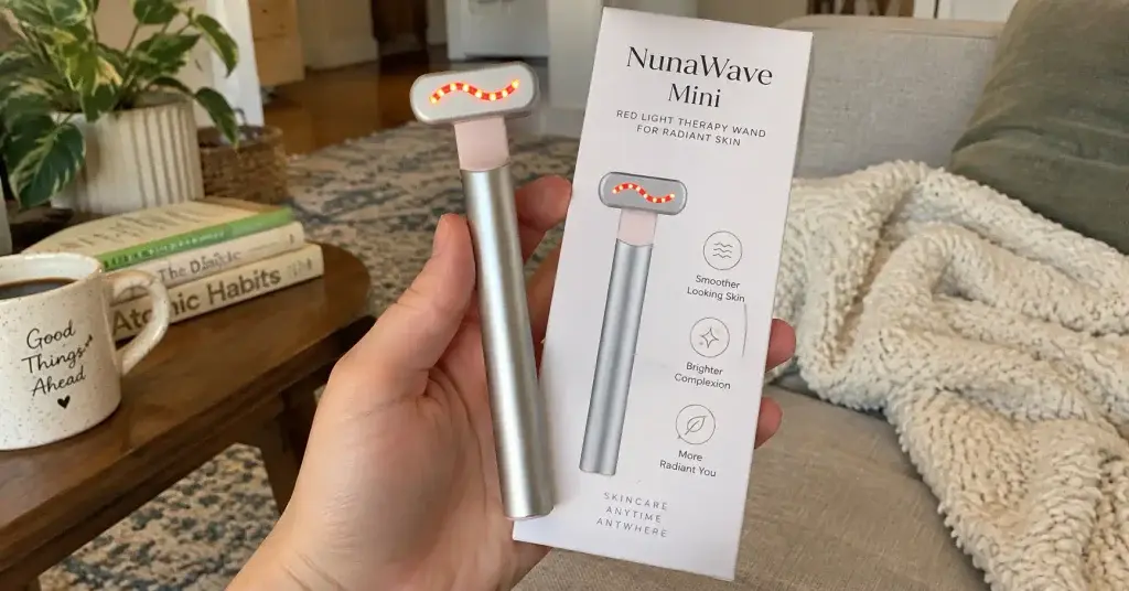 nunawave mini in hand